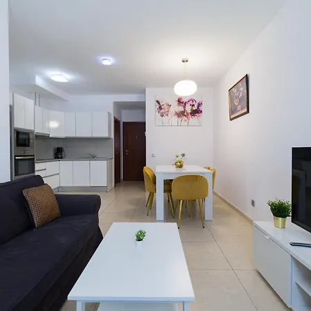 Montevideo By Canariasgetaway Las Palmas / Gran Canaria